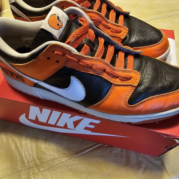 Nike Cleveland Browns shoes - Picture 5 of 11
